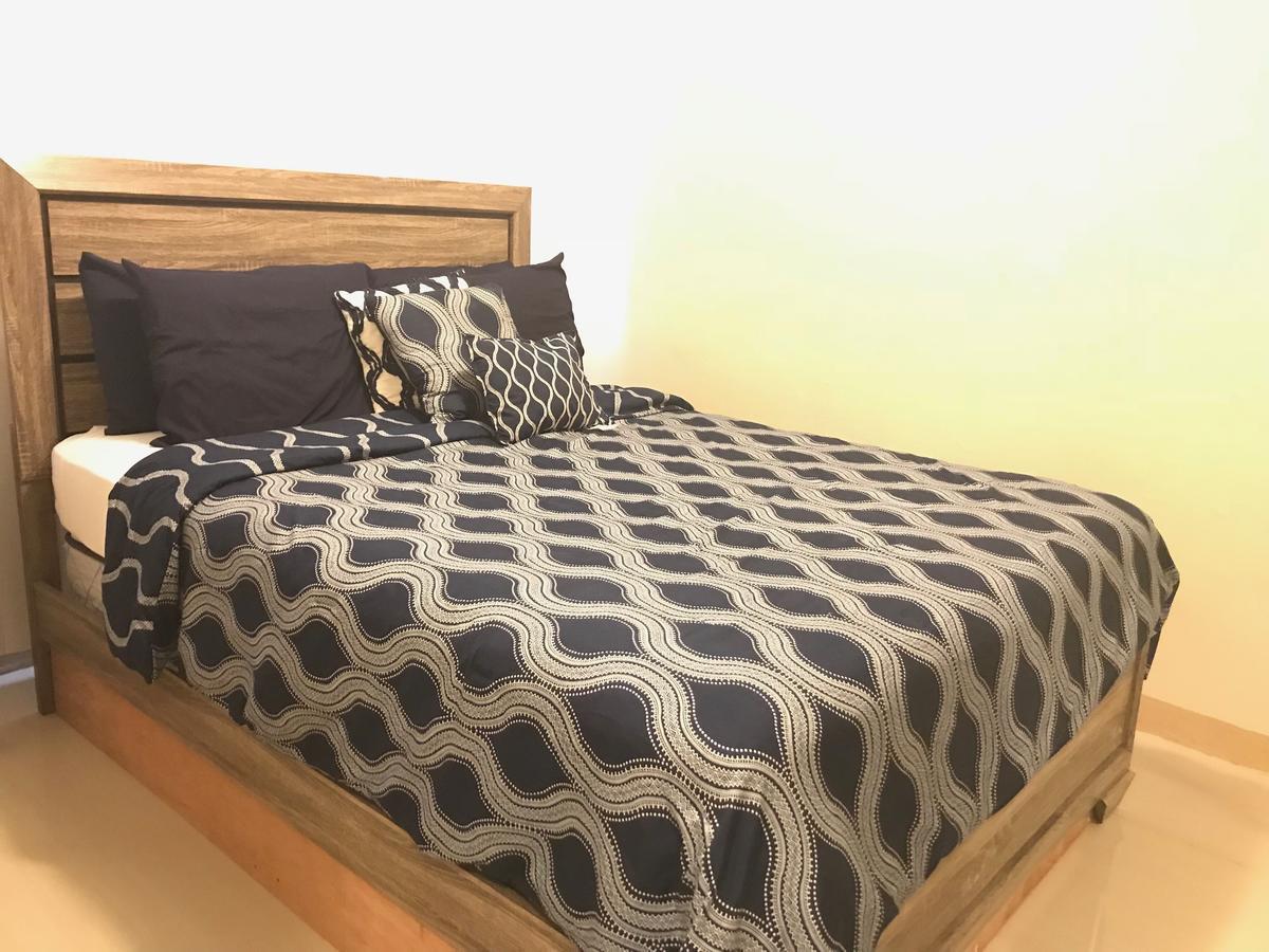 1 Bedroom / 1 Bath . Private Apt. Free Wifi, Interent & Parking Sinajana Екстер'єр фото
